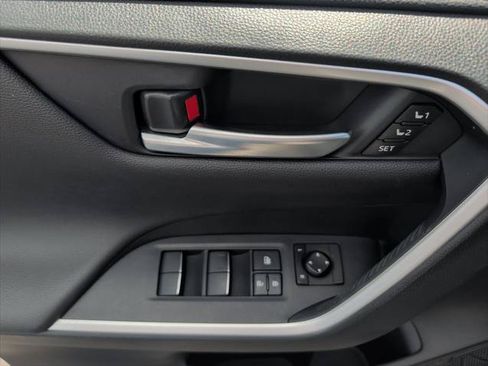 Certified 2019 Toyota RAV4 Limited w/ Advanced Technology Package AWD/4WD image 17