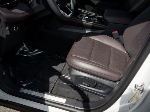 New 2026 Ford Explorer Platinum RWD image 30