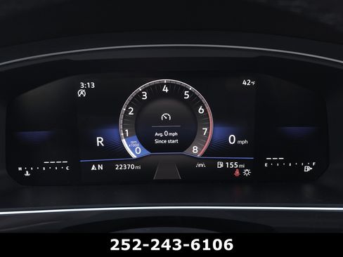 Used 2024 Volkswagen Tiguan Wolfsburg Edition image 22