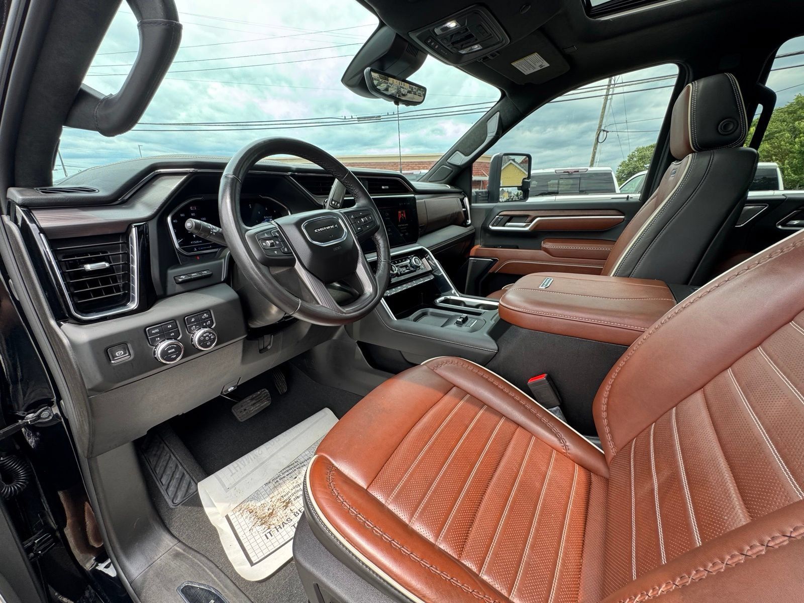 Used 2024 GMC Sierra 2500 Denali Ultimate w/ Max Trailering Package AWD/4WD image 20