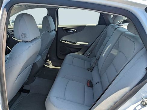 Used 2020 Chevrolet Malibu LS FWD image 12