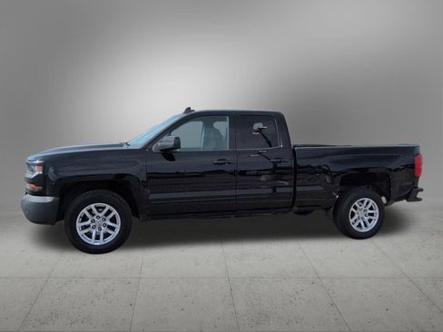 Used 2019 Chevrolet Silverado 1500 LT RWD image 3