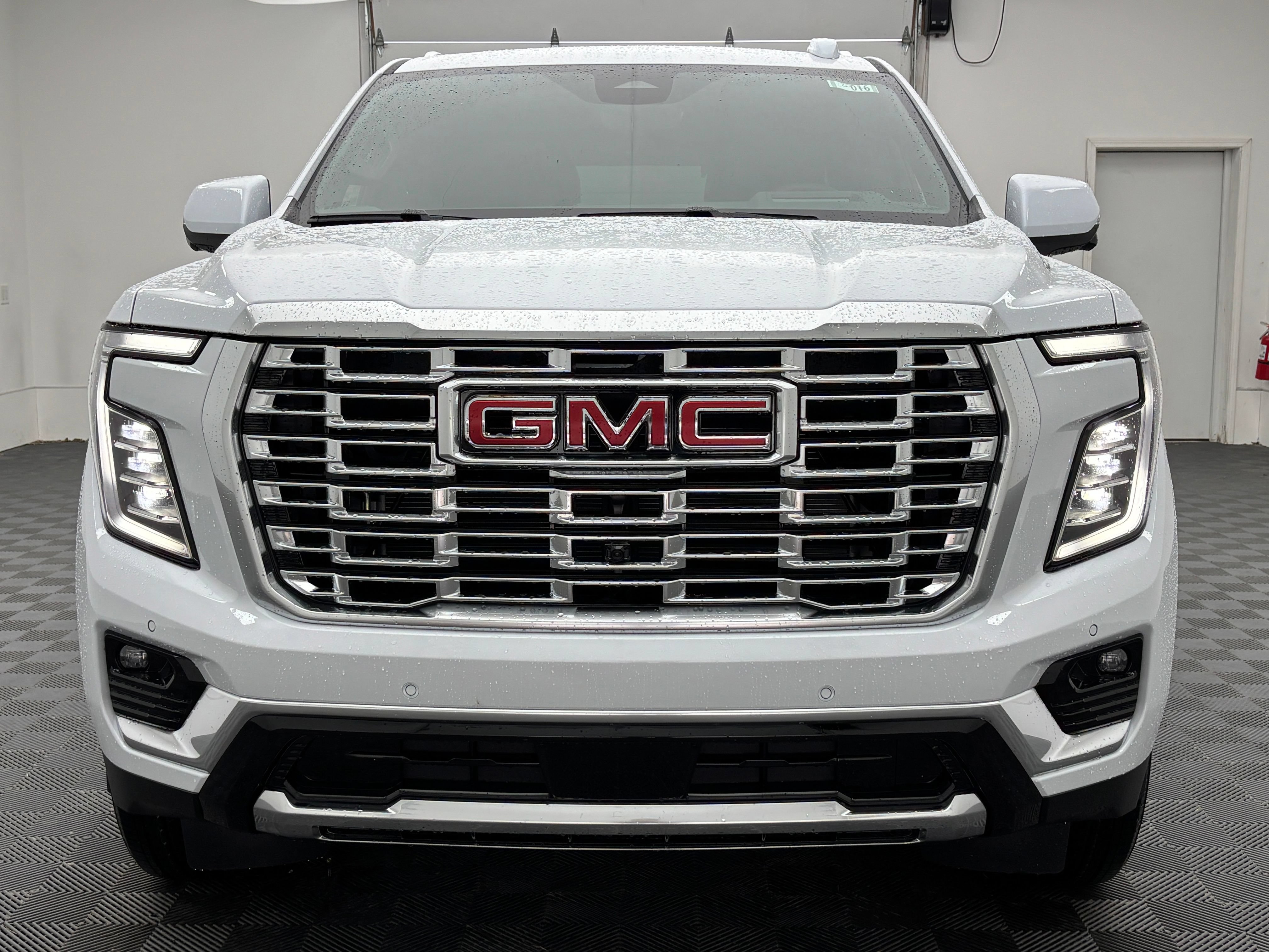 New 2026 GMC Yukon Denali w/ Advanced Technology Package AWD/4WD image 18