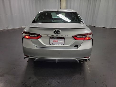 Used 2023 Toyota Camry SE AWD/4WD image 7