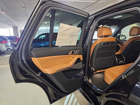 New 2026 BMW X5 xDrive40i w/ M Sport Package AWD/4WD image 36