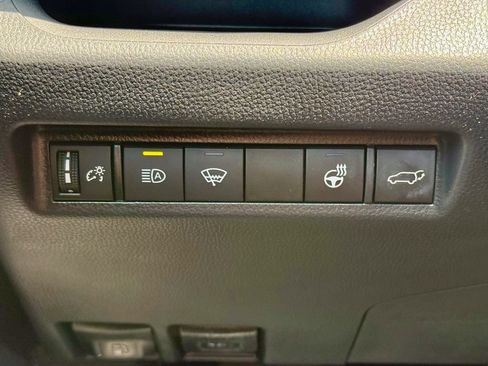 Used 2020 Toyota RAV4 TRD Off-Road w/ TRD Off-Road Weather Package AWD/4WD image 28