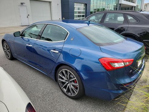 Used 2020 Maserati Ghibli S GranSport RWD image 4