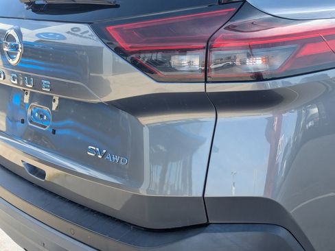Used 2021 Nissan Rogue SV AWD/4WD image 5