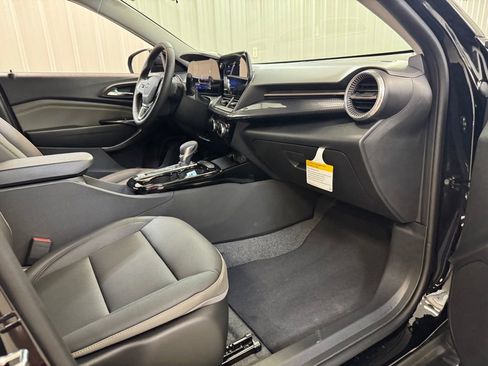 New 2026 Chevrolet Trax ACTIV FWD image 26