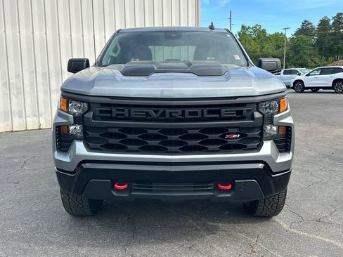 Used 2024 Chevrolet Silverado 1500 Custom Trail Boss w/ LPO, Dark Essentials Package AWD/4WD image 3
