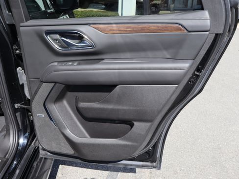 Used 2022 Chevrolet Tahoe High Country AWD/4WD image 37