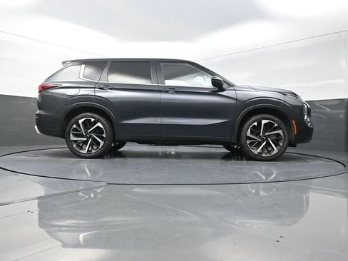 Used 2024 Mitsubishi Outlander SE Black Edition AWD/4WD image 37