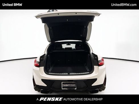 Used 2022 BMW X4 M40i image 14