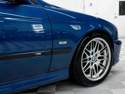 Used 2001 BMW M5 RWD image 19