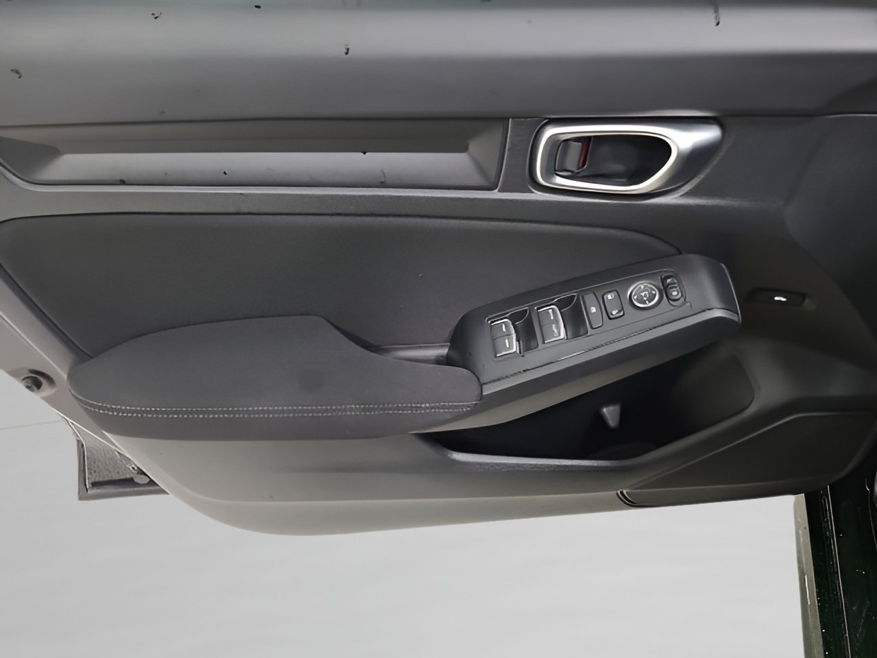 Used 2025 Honda Civic Sport image 19