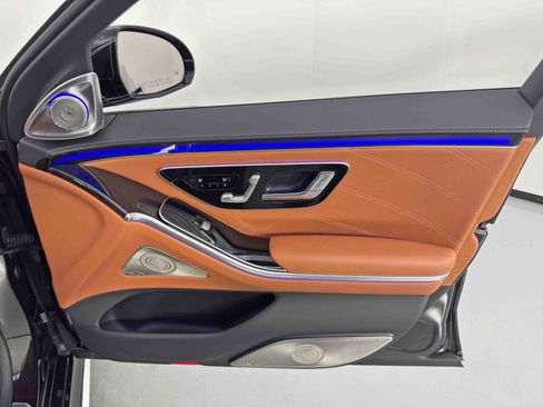 Used 2024 Mercedes-Benz S 63 AMG S w/ Rear Seat Package image 54