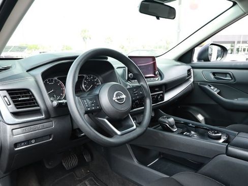 Used 2024 Nissan Rogue S AWD/4WD image 24