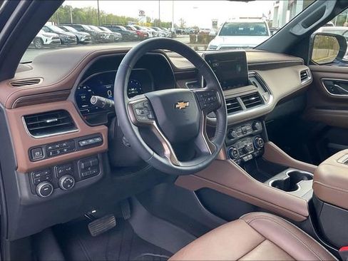 Used 2023 Chevrolet Tahoe High Country w/ Premium Package image 14