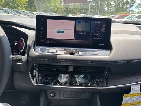 New 2026 Nissan Rogue Platinum w/ Platinum Premium Package AWD/4WD image 11