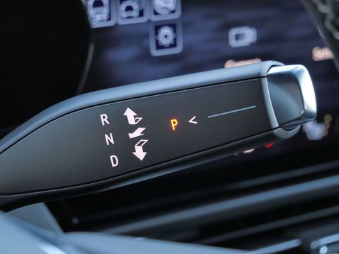 New 2026 Chevrolet Equinox EV LT image 19