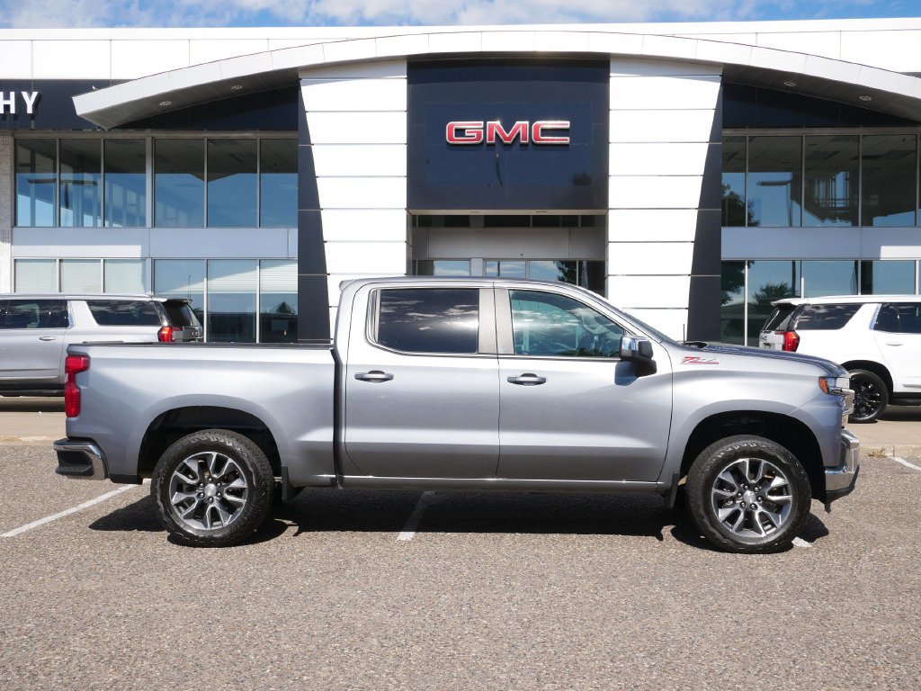 Used 2020 Chevrolet Silverado 1500 LT w/ Texas Edition AWD/4WD image 2