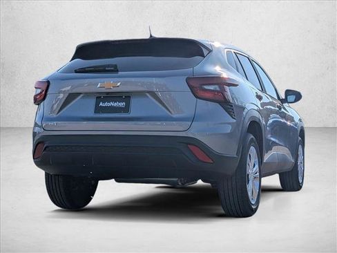 New 2026 Chevrolet Trax LS image 5