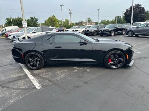Used 2021 Chevrolet Camaro LT w/ RS Package RWD image 3