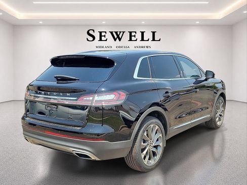 Certified 2023 Lincoln Nautilus Reserve w/ Luxury Package AWD/4WD image 7
