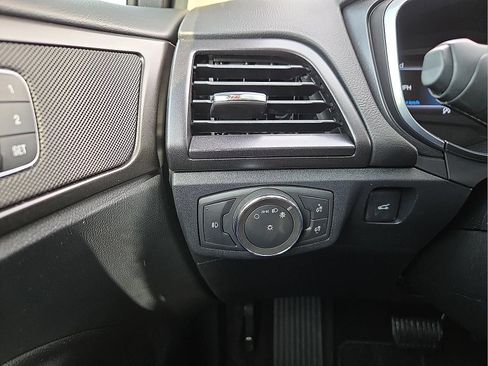 Used 2020 Ford Fusion Titanium FWD image 22