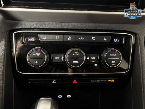 Used 2022 Volkswagen Atlas Cross Sport SEL Premium R-Line AWD/4WD image 19