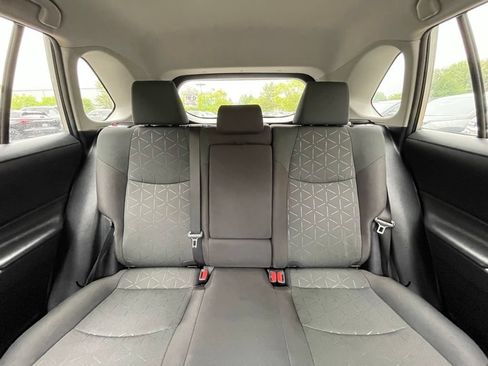 Used 2024 Toyota RAV4 XLE FWD image 30