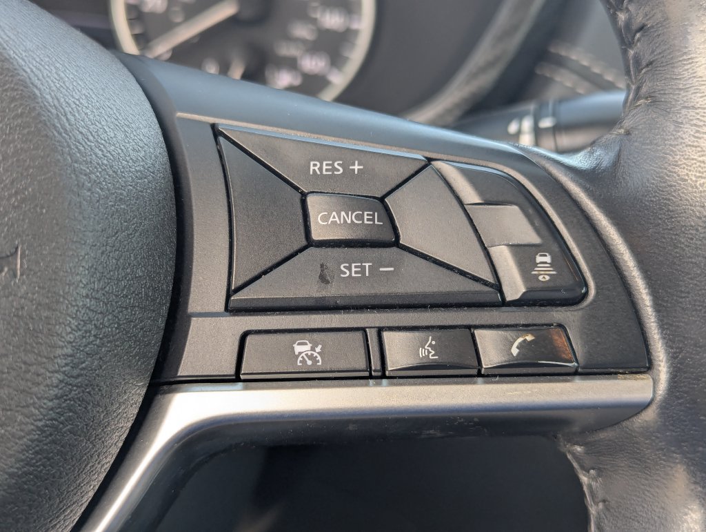 Used 2020 Nissan Sentra SV FWD image 18