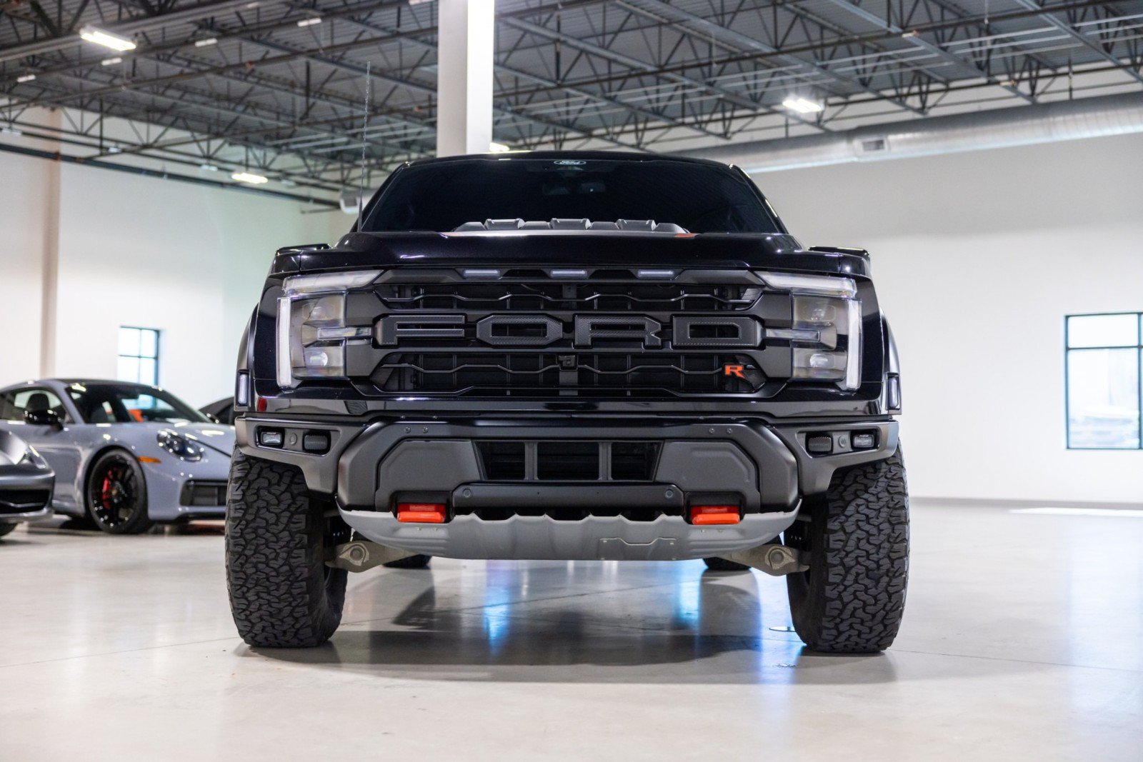Used 2025 Ford F150 Raptor w/ Equipment Group 803A Raptor R AWD/4WD image 2
