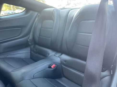 Used 2019 Ford Mustang GT RWD image 12