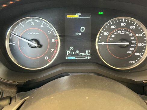 Used 2023 Subaru Crosstrek 2.5i Limited w/ Popular Package #2 image 18