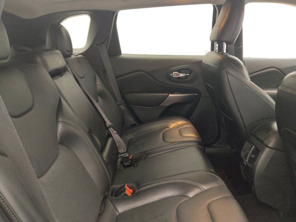 Used 2020 Jeep Cherokee Limited AWD/4WD image 19