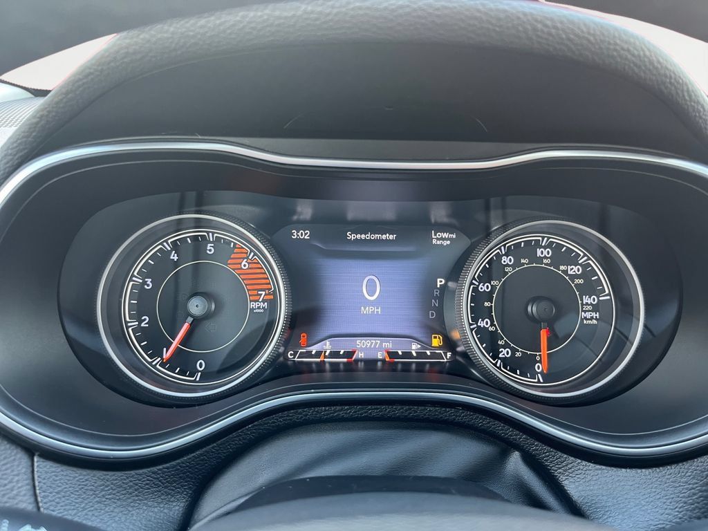 Used 2019 Jeep Cherokee Limited AWD/4WD image 19