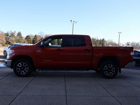 Used 2016 Toyota Tundra SR5 image 3