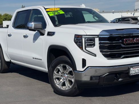Used 2025 GMC Sierra 1500 SLT AWD/4WD image 1