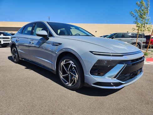 New 2026 Hyundai Sonata SEL image 2