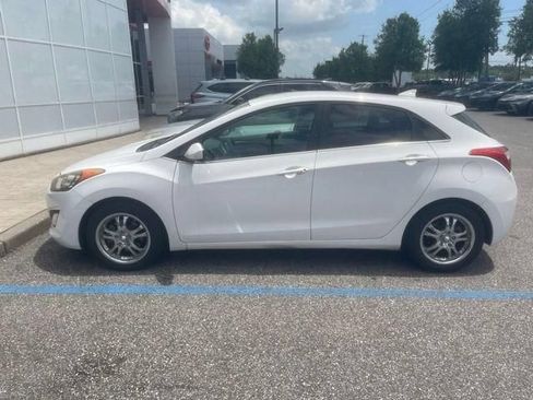 Used 2013 Hyundai Elantra GT FWD image 6