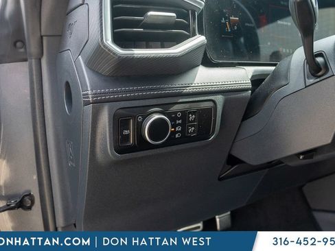 Used 2025 Ford Mustang Premium RWD image 15