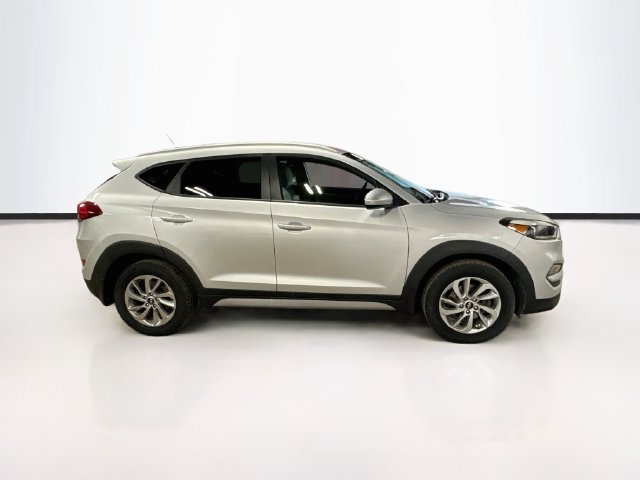 Used 2017 Hyundai Tucson SE w/ SE Popular Package 02 AWD/4WD image 8