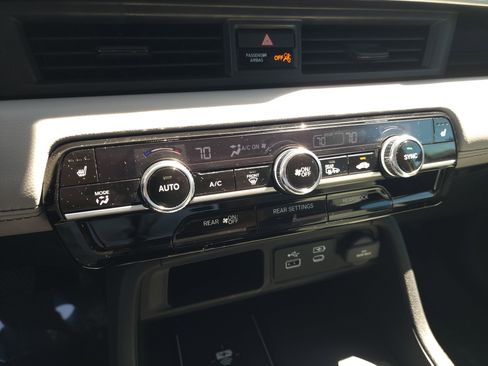 Certified 2025 Honda Pilot EX-L image 22