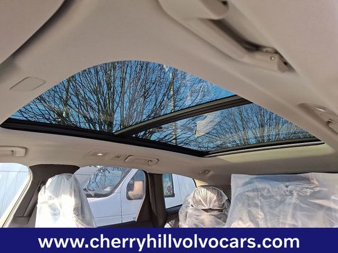 New 2026 Volvo XC60 B5 Plus w/ Protection Package Premier image 11