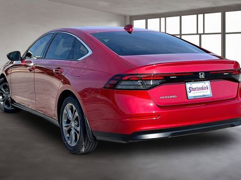 Used 2023 Honda Accord EX image 4