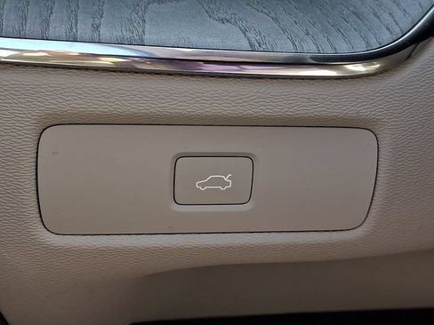 Certified 2023 Volvo XC60 B5 Plus w/ Climate Package AWD/4WD image 25
