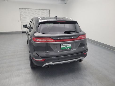 Used 2017 Lincoln MKC Reserve w/ Lincoln MKC Climate Package FWD image 6