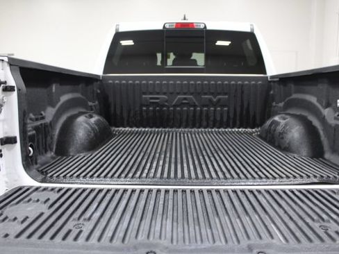 Used 2023 RAM 1500 Laramie AWD/4WD image 12