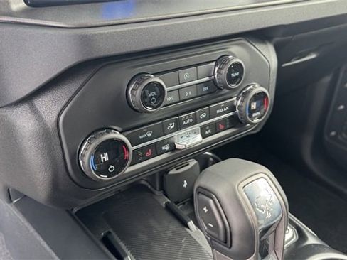 New 2025 Ford Bronco Big Bend image 28